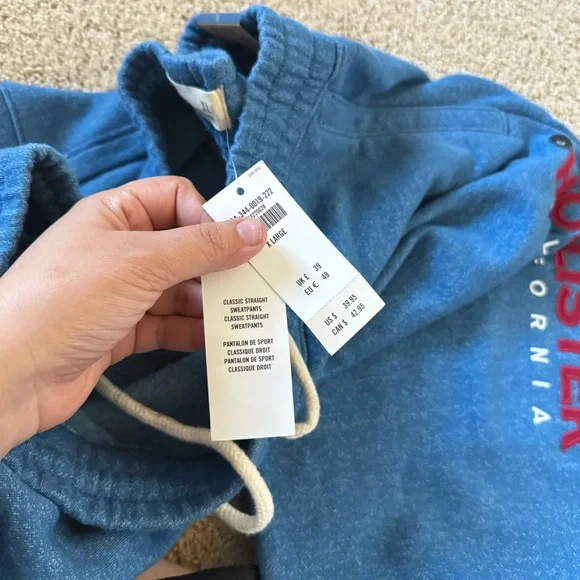 NWT‎ Hollister Women’s Blue Hoodie and Sweats Size L-XL Casual Relaxation - Picture 10 of 14